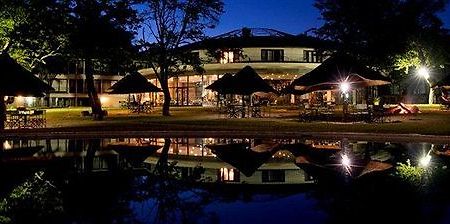Hwange Safari Lodge Dete Екстер'єр фото